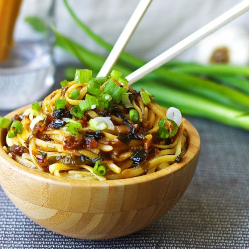 Sticky Garlic Noodles