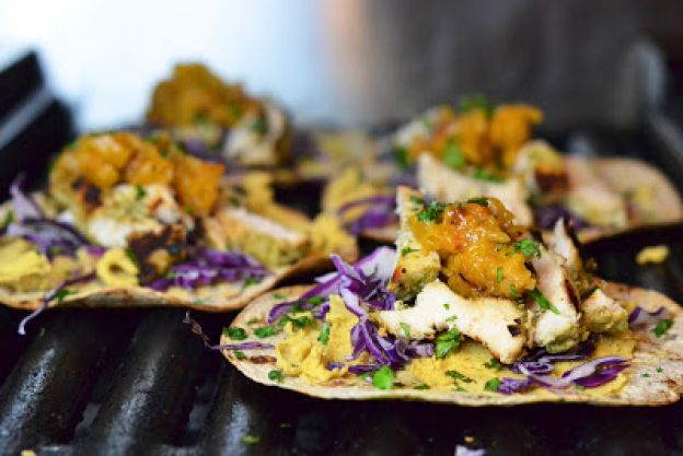 Tandoori chicken tacos