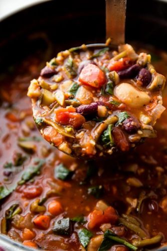 Thick and Hearty Minestrone Soup