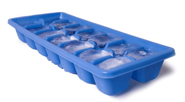 Get rid of the extra fat with ice cubes