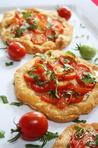 Tomato Mini Pies