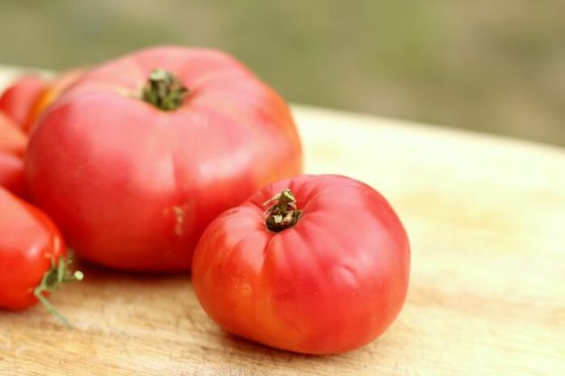 Store Tomatoes at Room Temperature Stem-Side Down