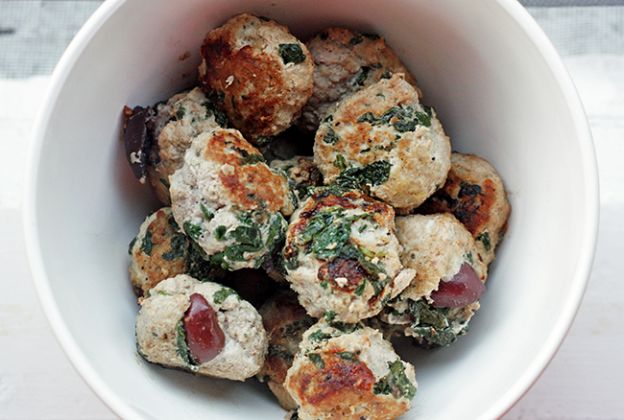 Turkey Meatballs With Spinach And Olives