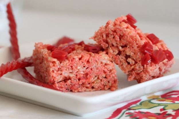 Strawberry Twizzlers Krispies