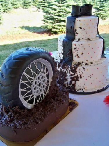 FUN, Quirky Wedding Cakes