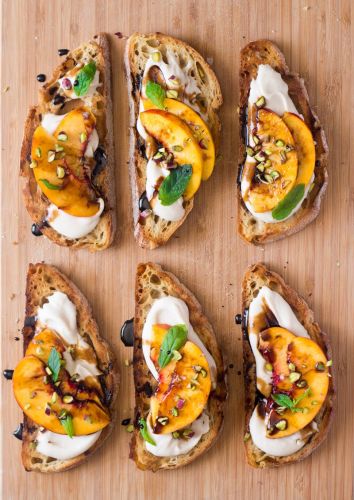 VEGAN CROSTINI WITH SMOKY WHITE BEAN SPREAD AND NECTARINE