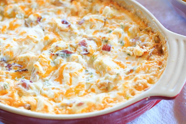 Warm Cheesy Bacon Dip