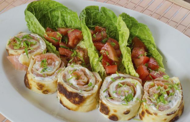 Omelet rolls