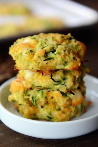 Baked cheesy zucchini bites