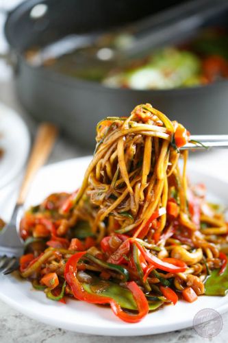 Zucchini Noodle Cashew Stir Fry