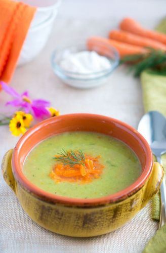 Creamy zucchini soup