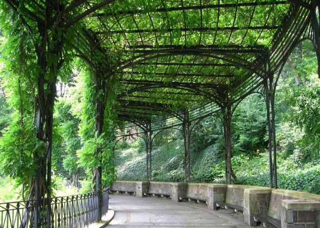 Pergola, Conservatory Garden, Central Park, New York, USA